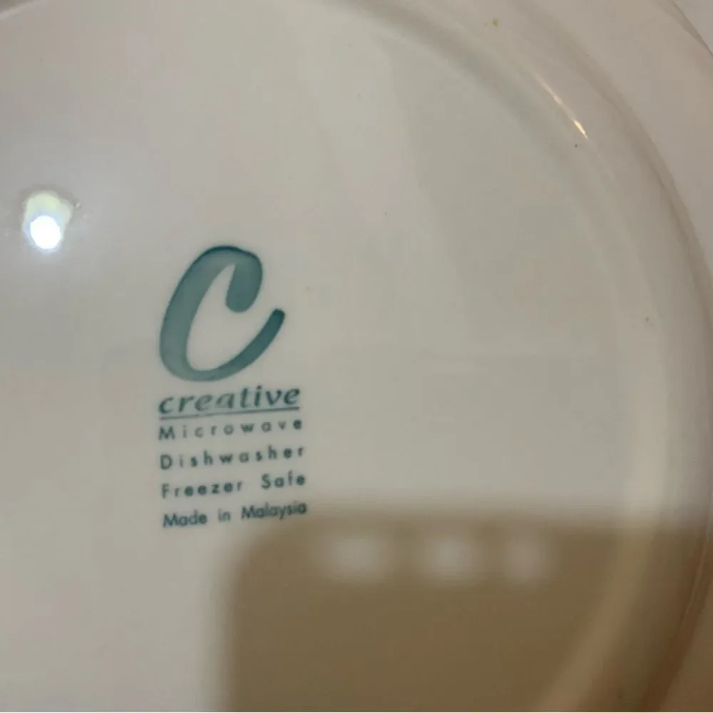 2 Creative dinner plates White&Green Leaves On Green Band, No Trim 10.5” RARE